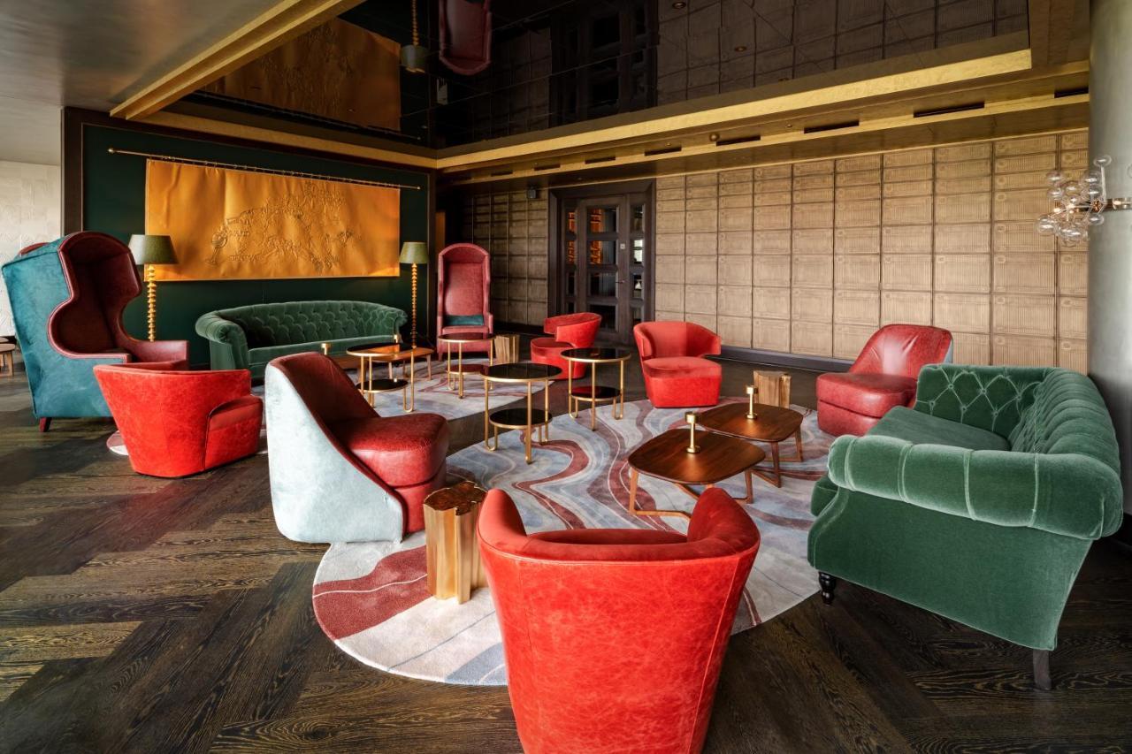 Five Zurich - Luxury City Resort Exteriör bild The interior of the bar