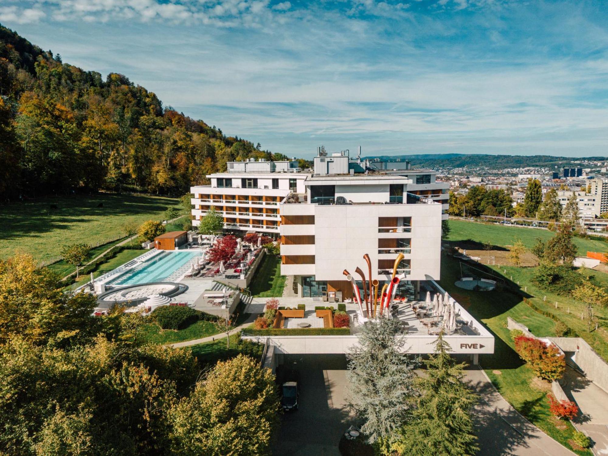 Five Zurich - Luxury City Resort Exteriör bild The Dolder Grand